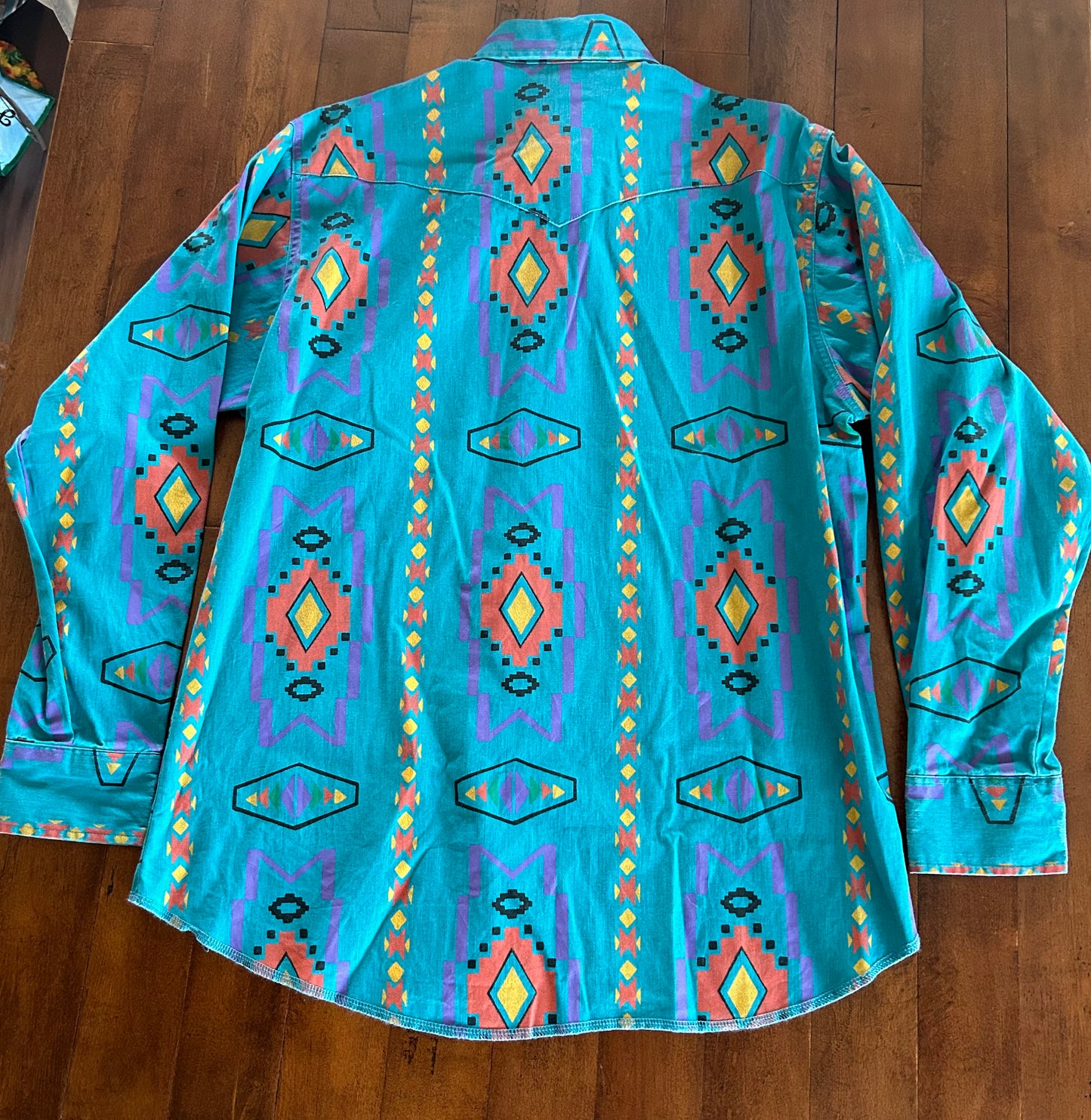 Wrangler Brushpopper Teal Aztec Size 16.5-35 (L)