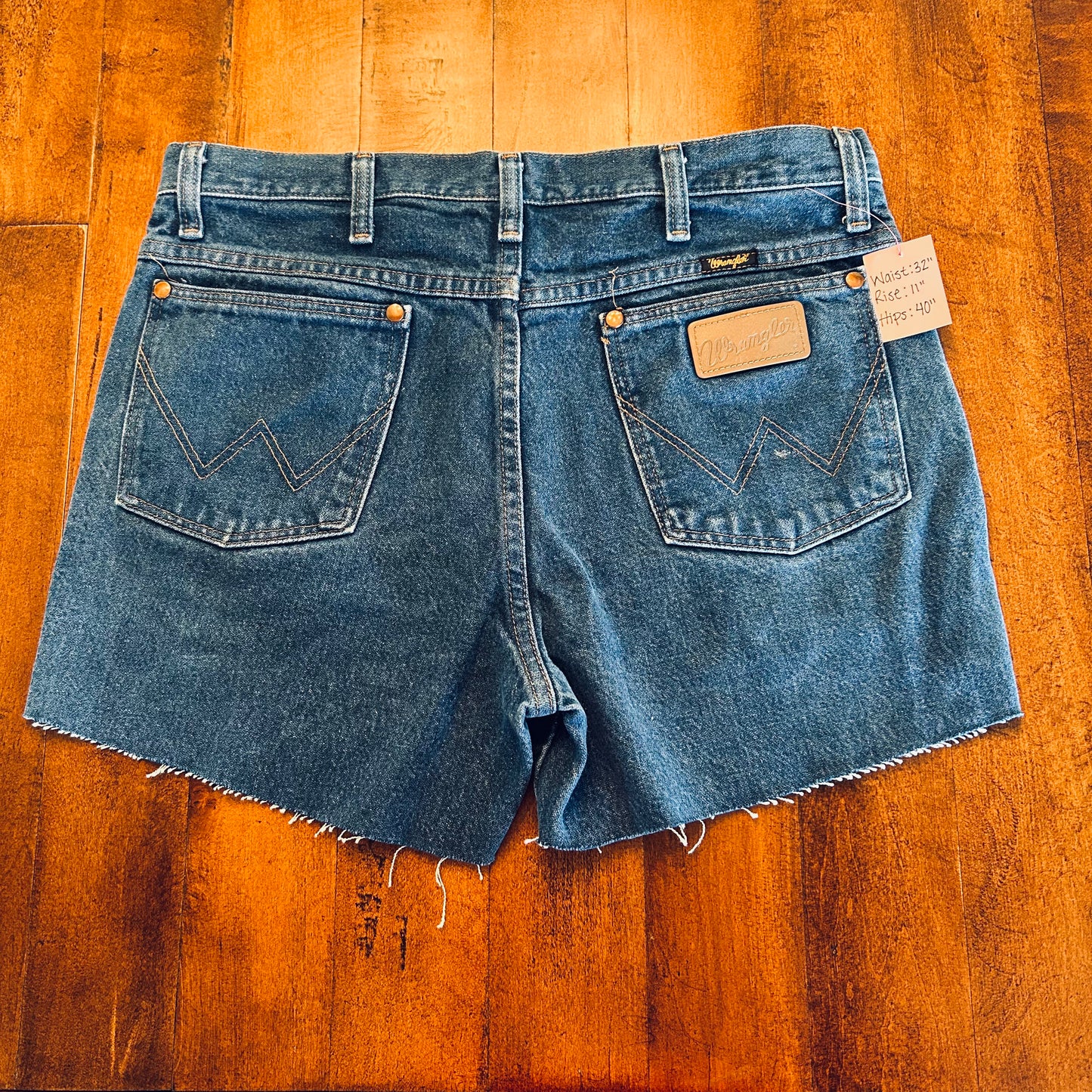 Wrangler Cowboy Cut Jean Shorts Size 32