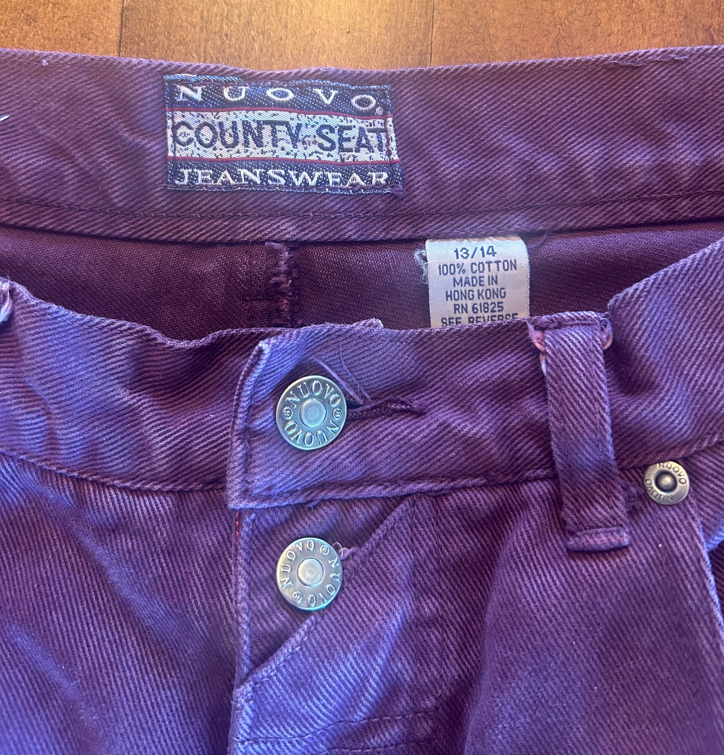 Vintage NUOVO Purple Shorts Size 30