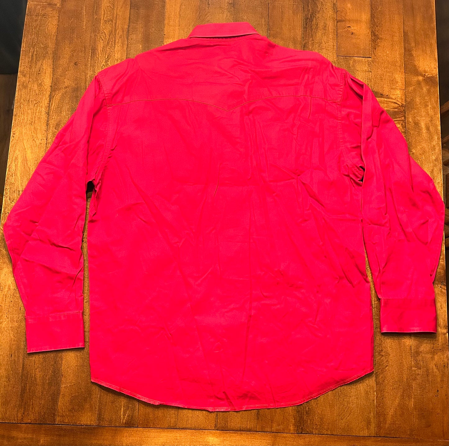 Wrangler Solid Red Button Up Size L