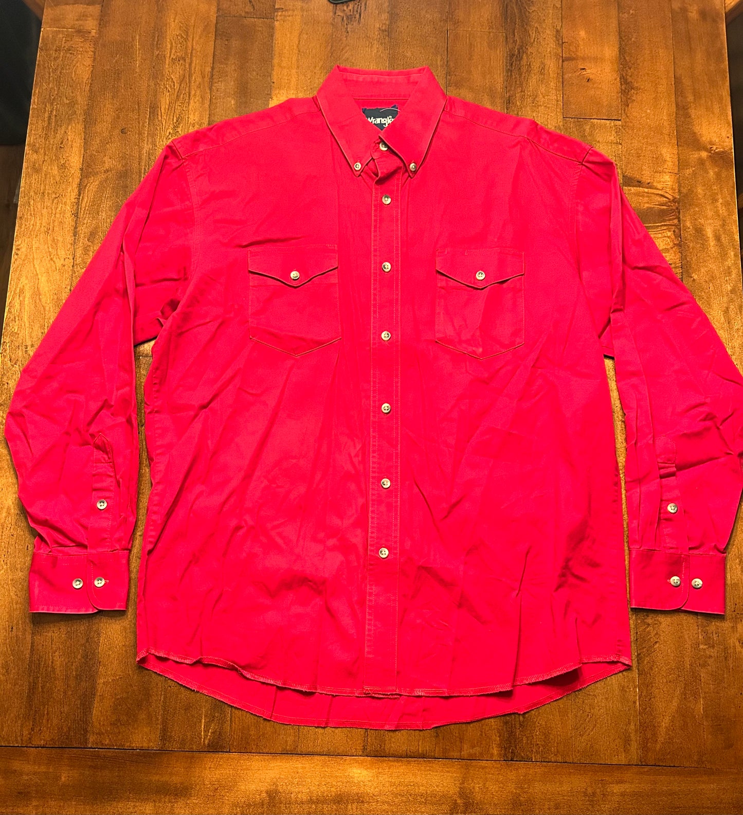 Wrangler Solid Red Button Up Size L