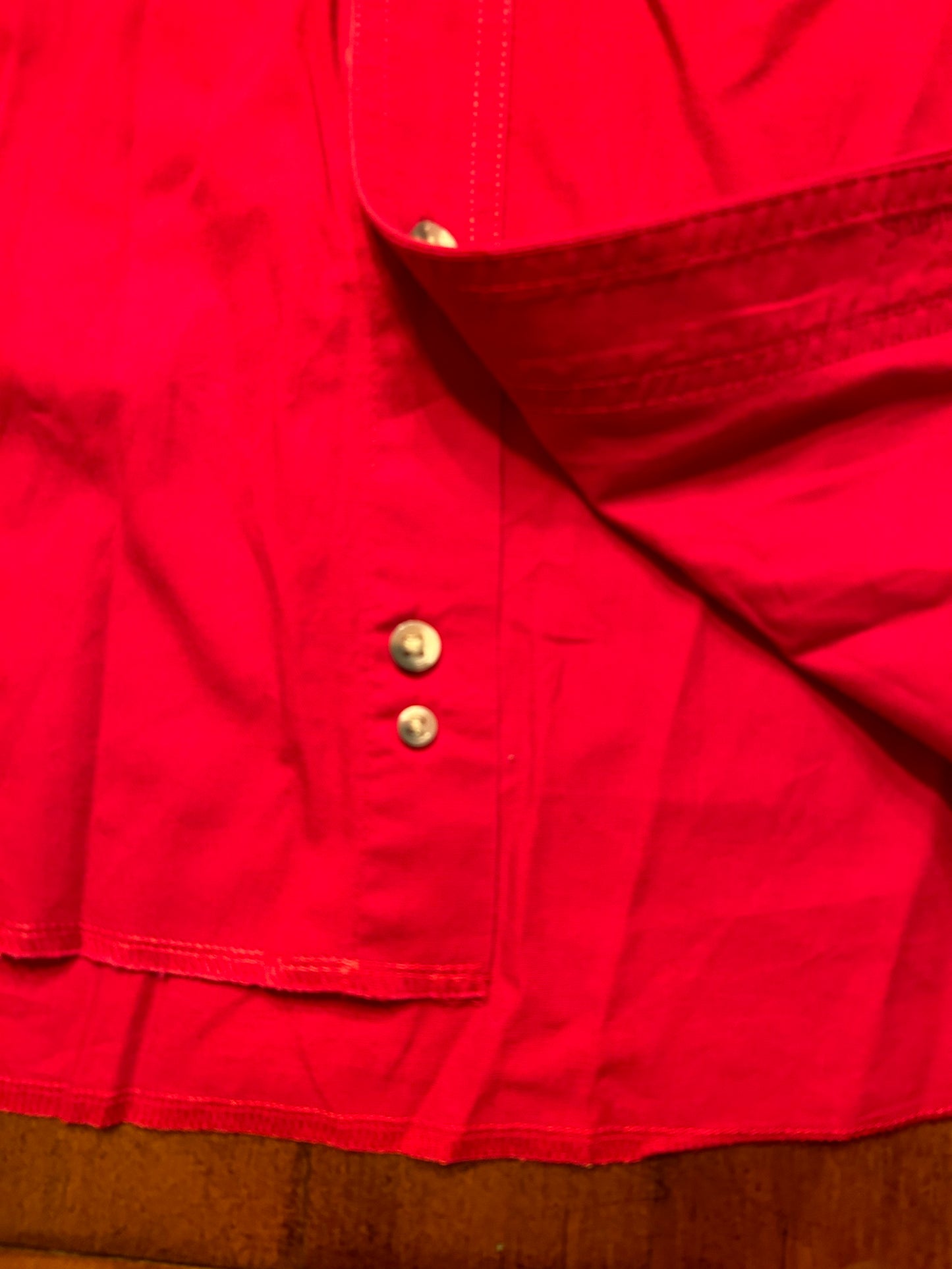 Wrangler Solid Red Button Up Size L