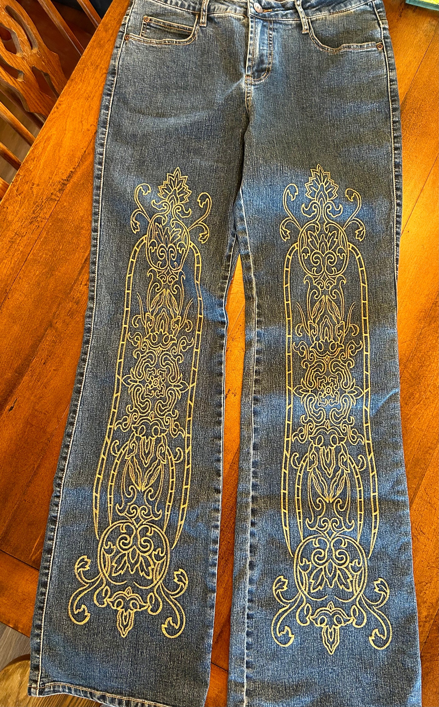 Vintage Embroidered l.e.i. Jeans Size 9x32