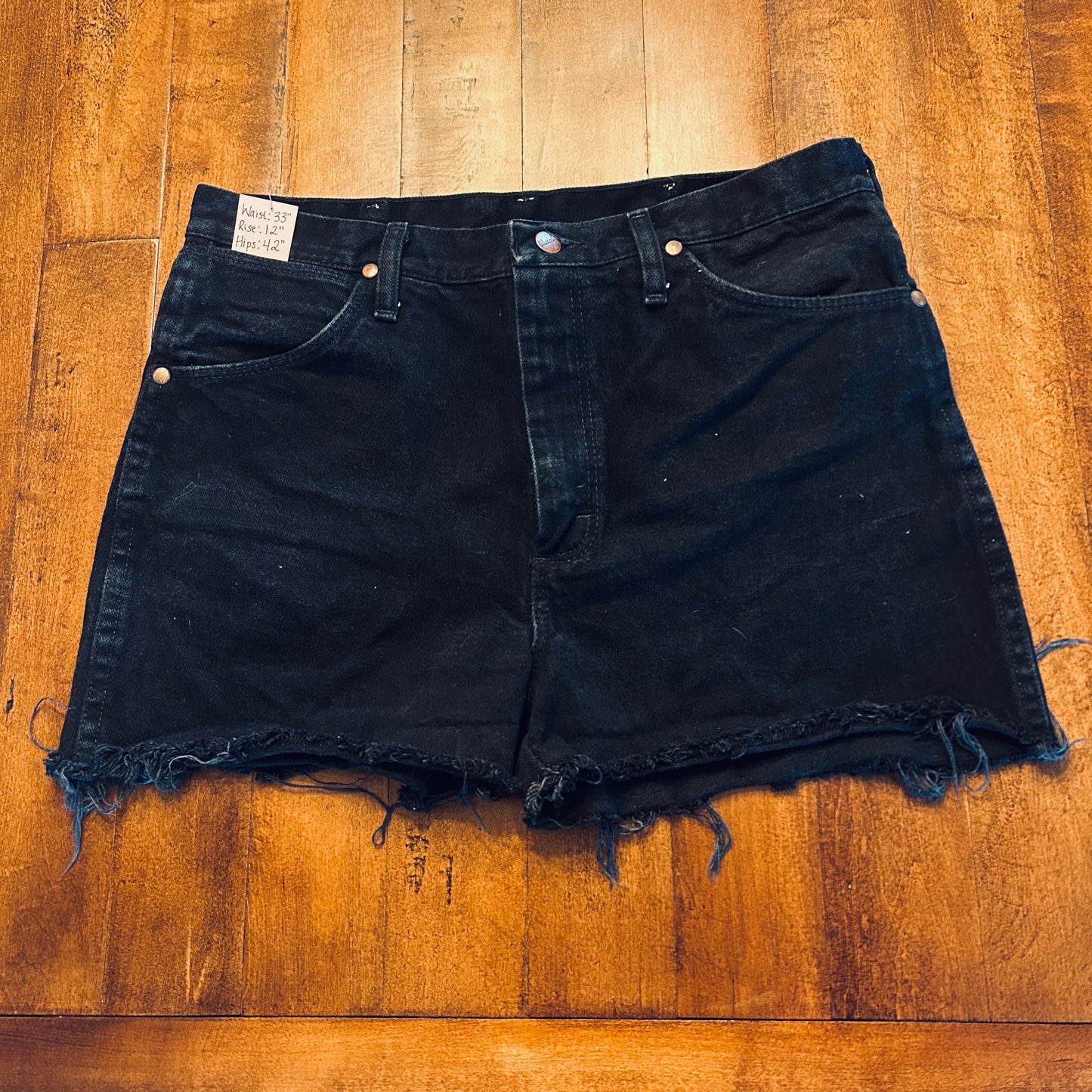 Wrangler Cut Off Black Shorts Size 33