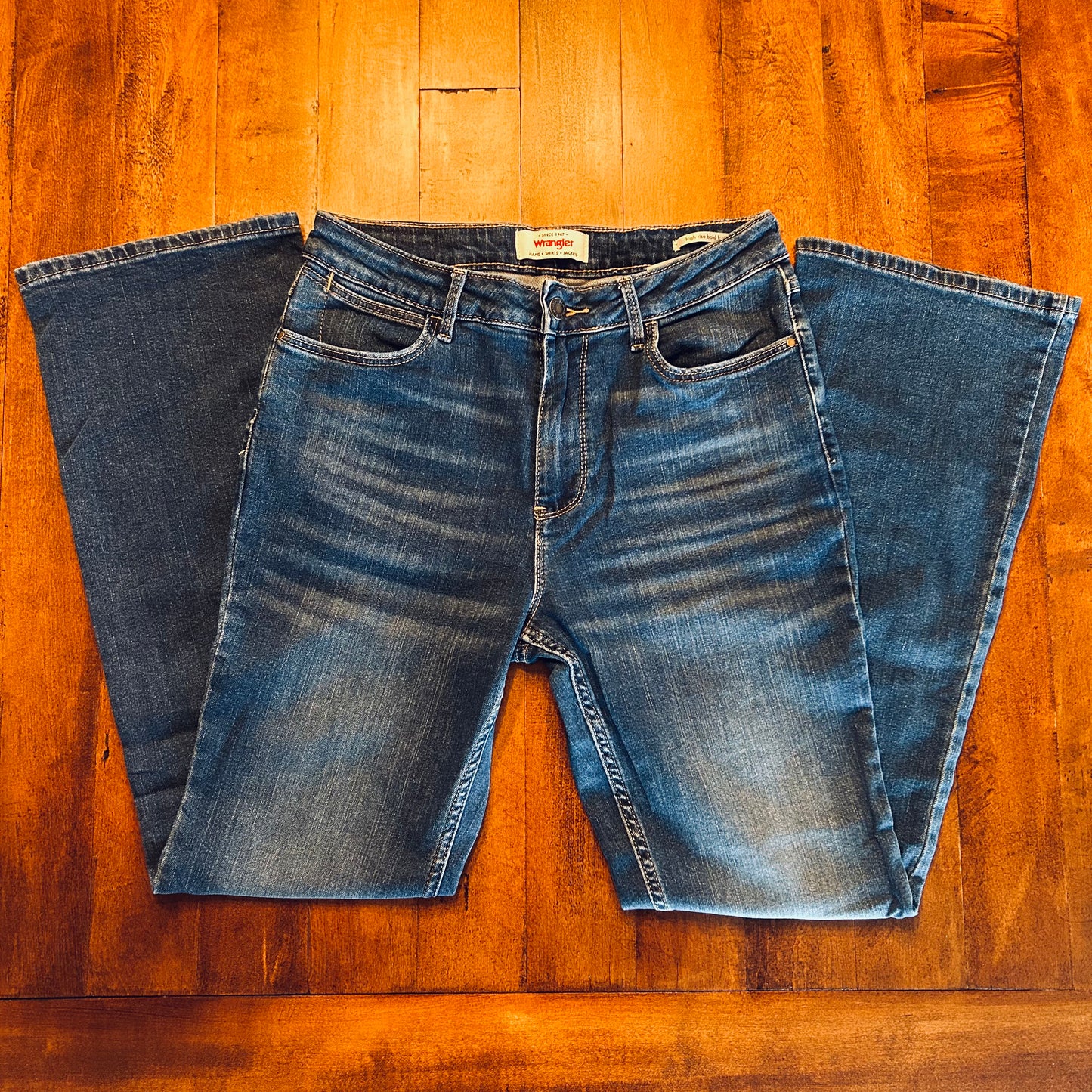 Women’s Wrangler Boot Cut Jeans Size 6x30