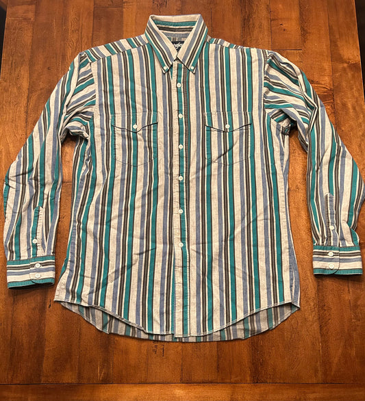 Wrangler Button Up Size 16-34 (L)