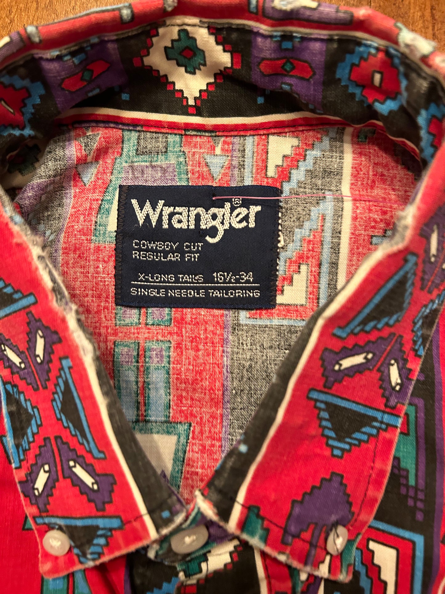 Wrangler Aztec Button Up Size 16.5-34 (L)