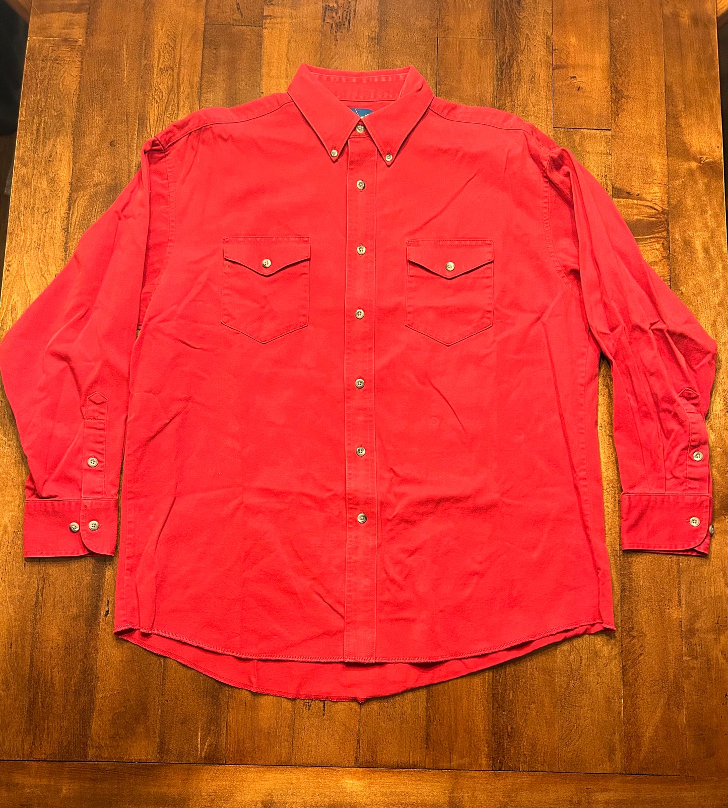 Wrangler Solid Red Button Up Size L