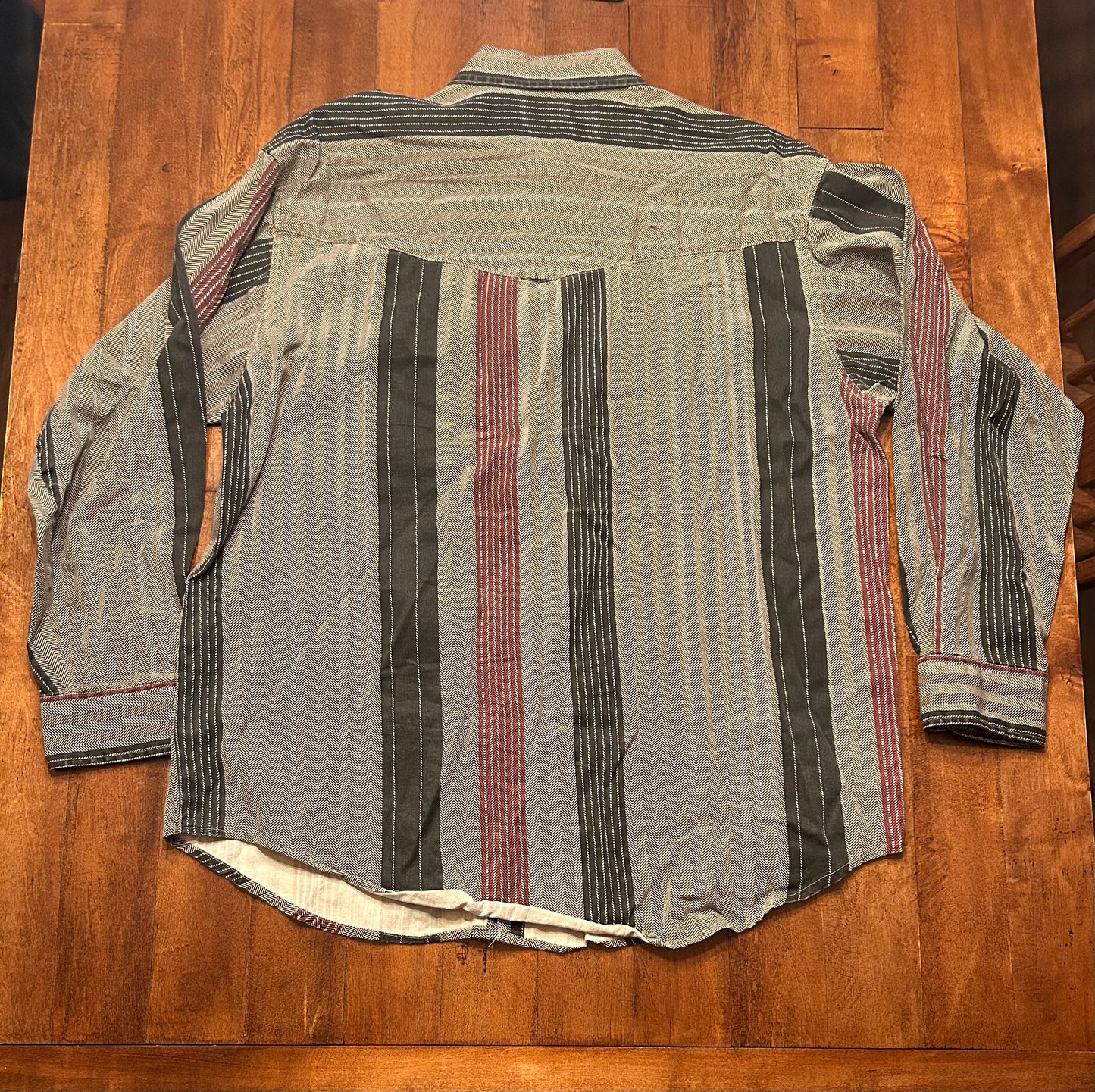 Western Plains Trading Co Button Up Size L