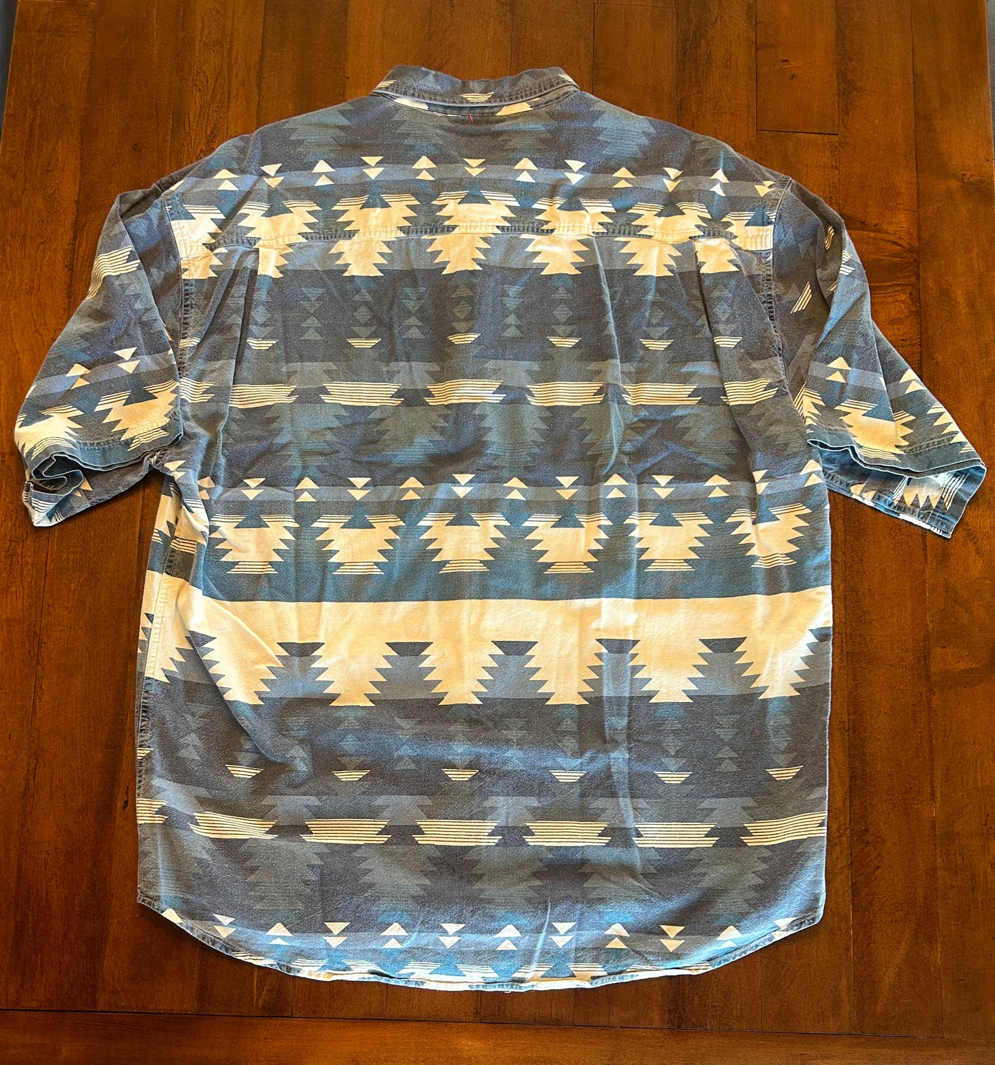 Fry Day by NKR Short Sleeve Button Up Size XL