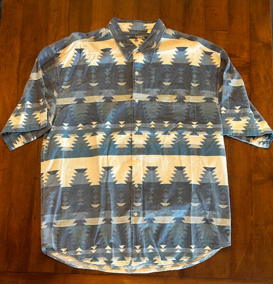 Fry Day by NKR Short Sleeve Button Up Size XL