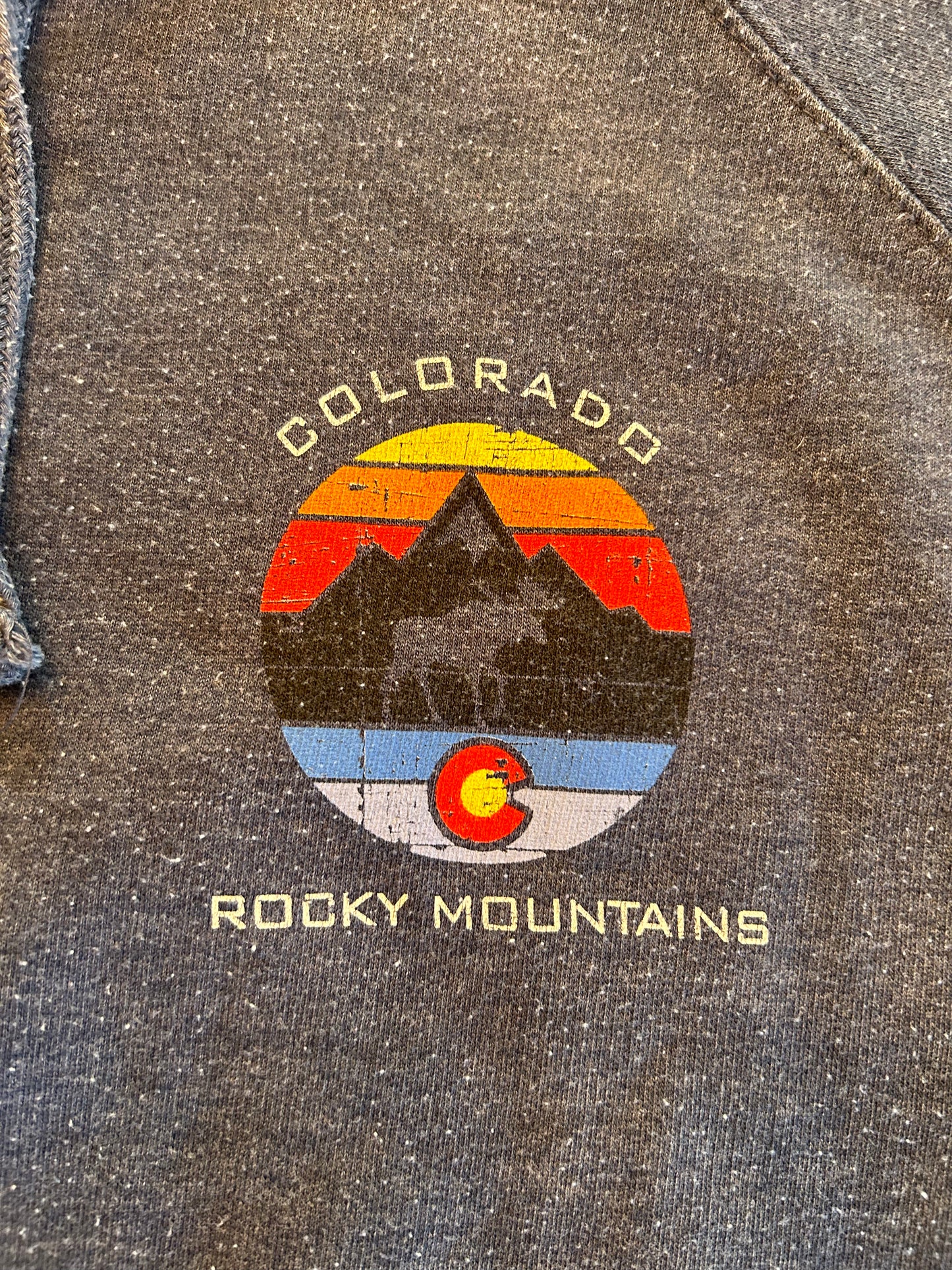 Colorado Rocky Mountains Hoodie Size XXL