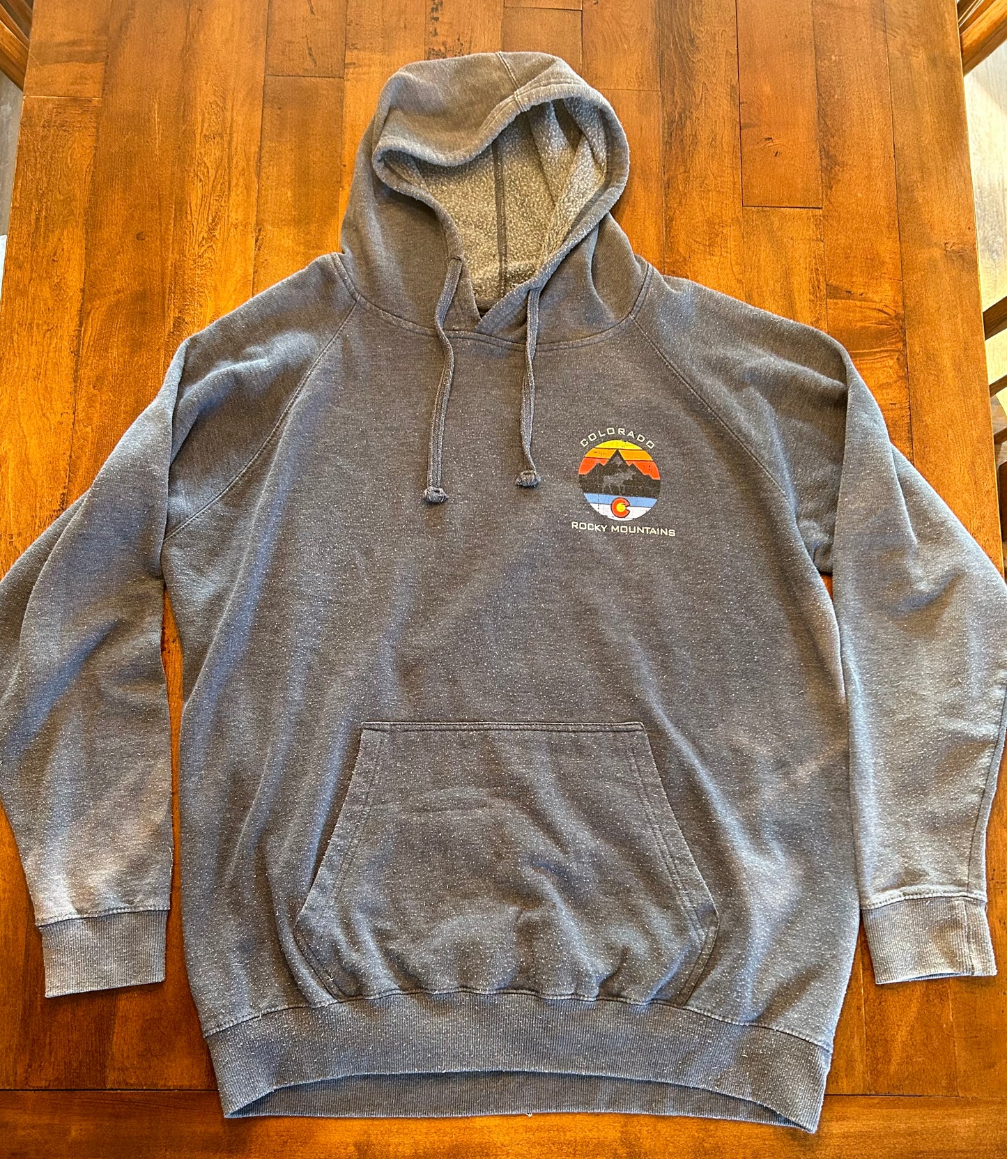 Colorado Rocky Mountains Hoodie Size XXL