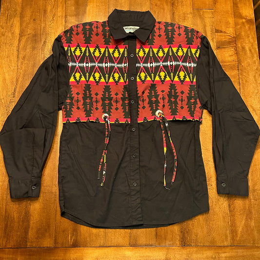 Vintage Wrangler Aztec Button Up with Conchos & Shoulder Pads Ladies Size M￼  ￼