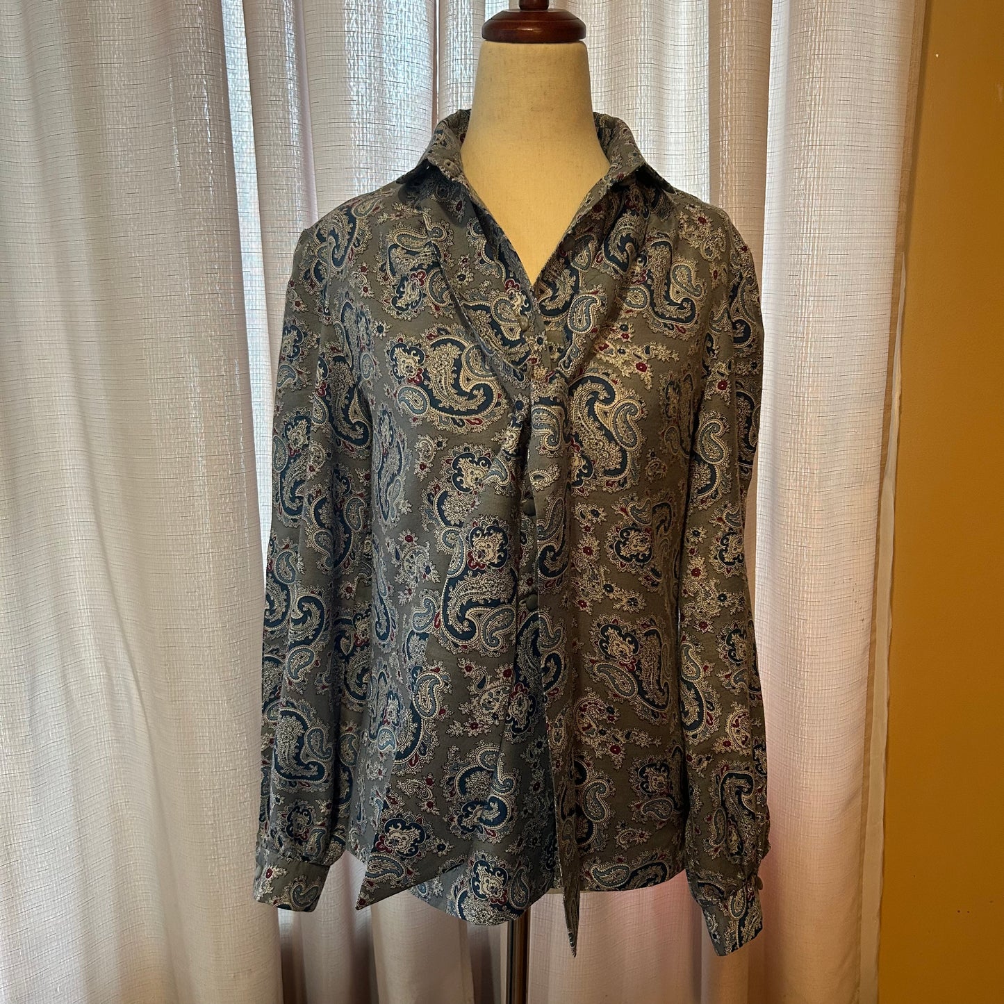 Vintage Blouse with Scarf Size S