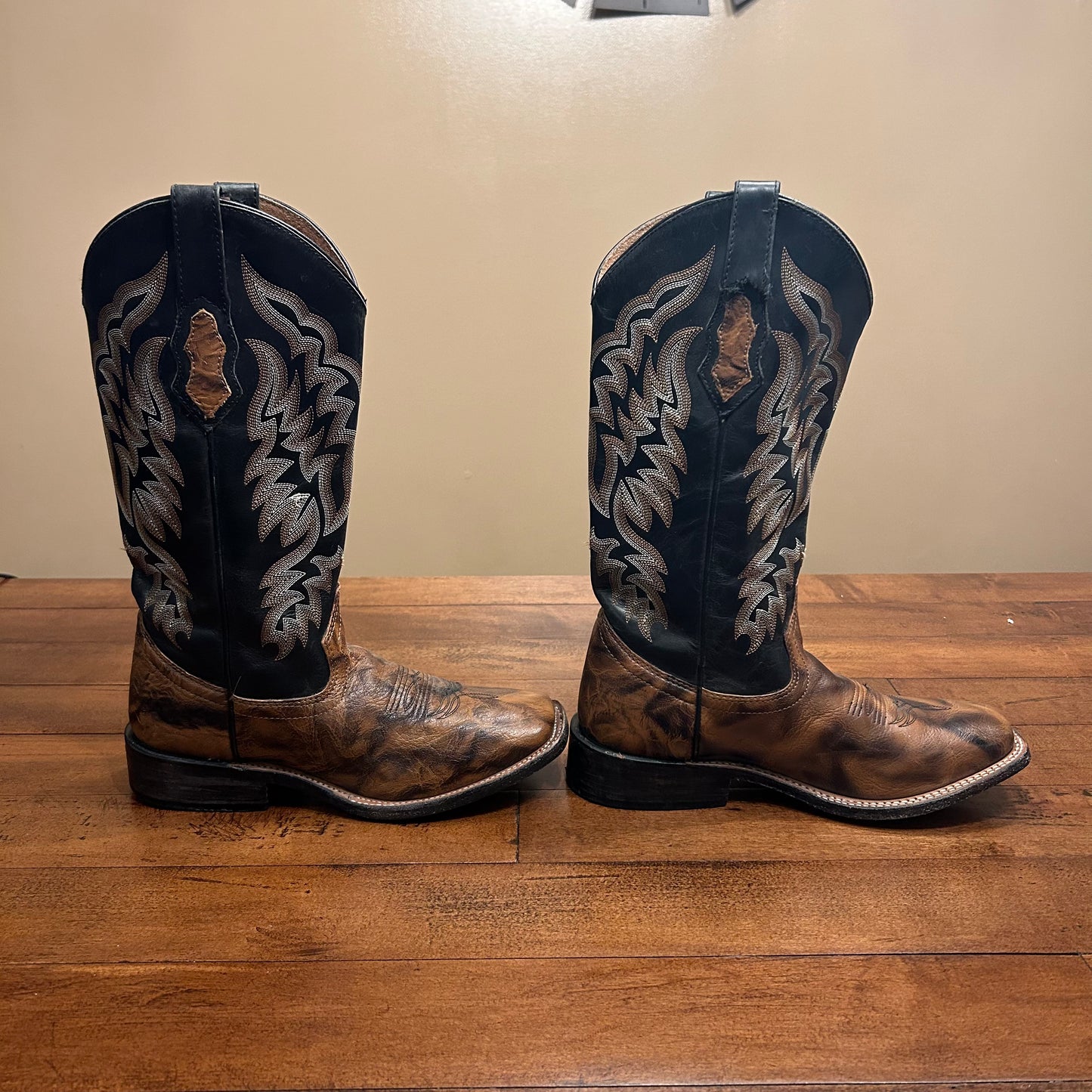 Gypsy Rose Square Toe Cowboy Boots Men’s Size 6.5 Women’s Size 8