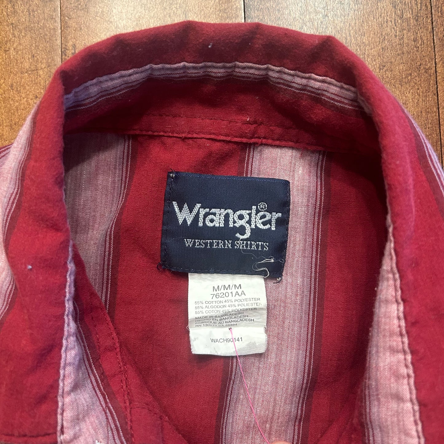 Vintage Wrangler Red Pearl Snap Size M