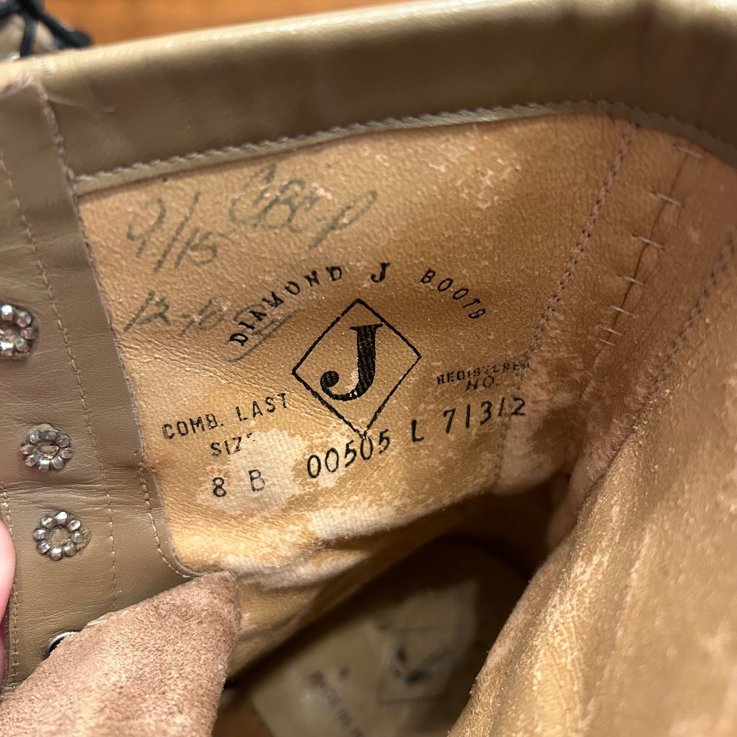 Vintage Diamond J Tan Lace Up Boots Women’s Size 8