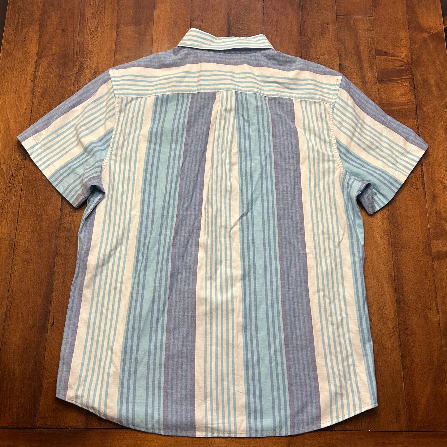 Short Sleeve Button Up Size M