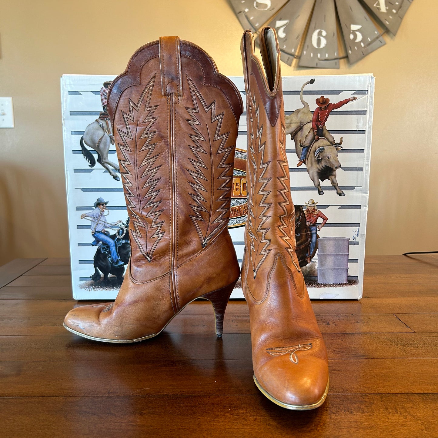 Vintage Jeenz Bootz Spike Heeled Cowgirl Boots Size 8 with Box