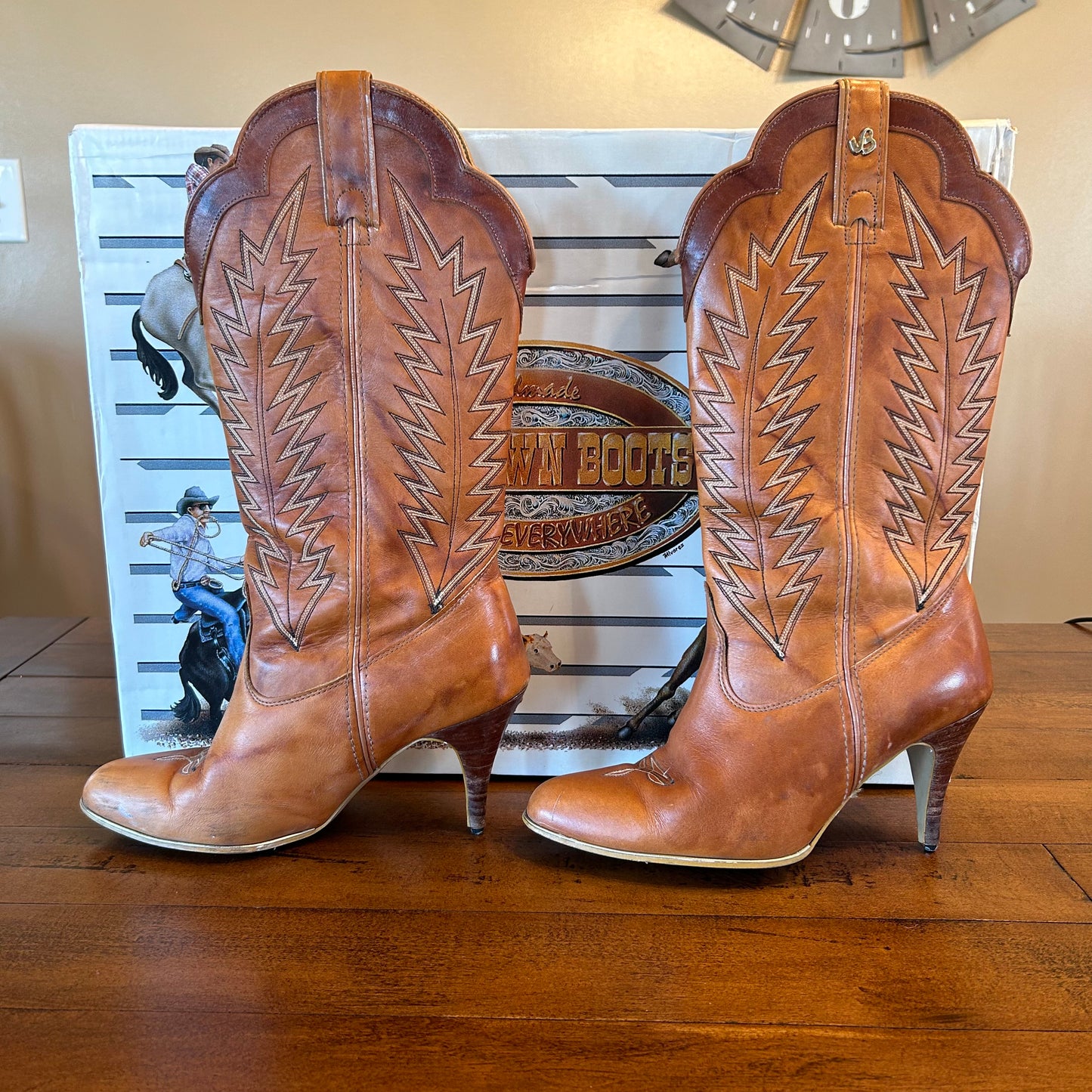 Vintage Jeenz Bootz Spike Heeled Cowgirl Boots Size 8 with Box