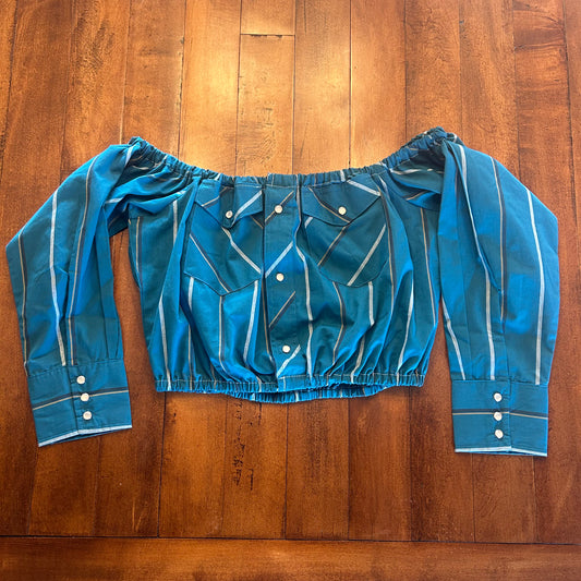 Altered Teal Pear Snap Size S