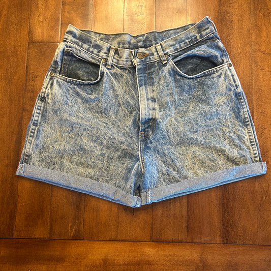 Vintage Chic Stone Wash Cut Off Jean Shorts Size 30