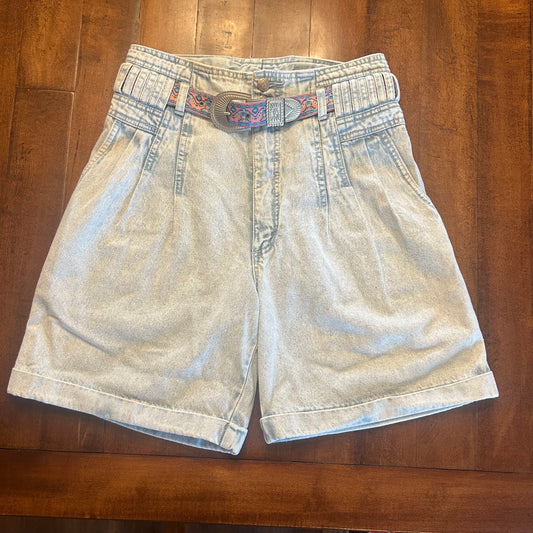 Vintage Nuovo Bareback Jean Shorts with Aztec Belt Size 28