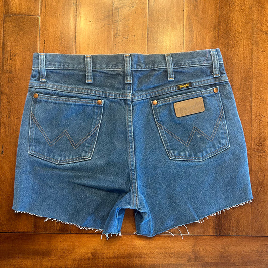 Wrangler Cowboy Cut Off Shorts Size 32