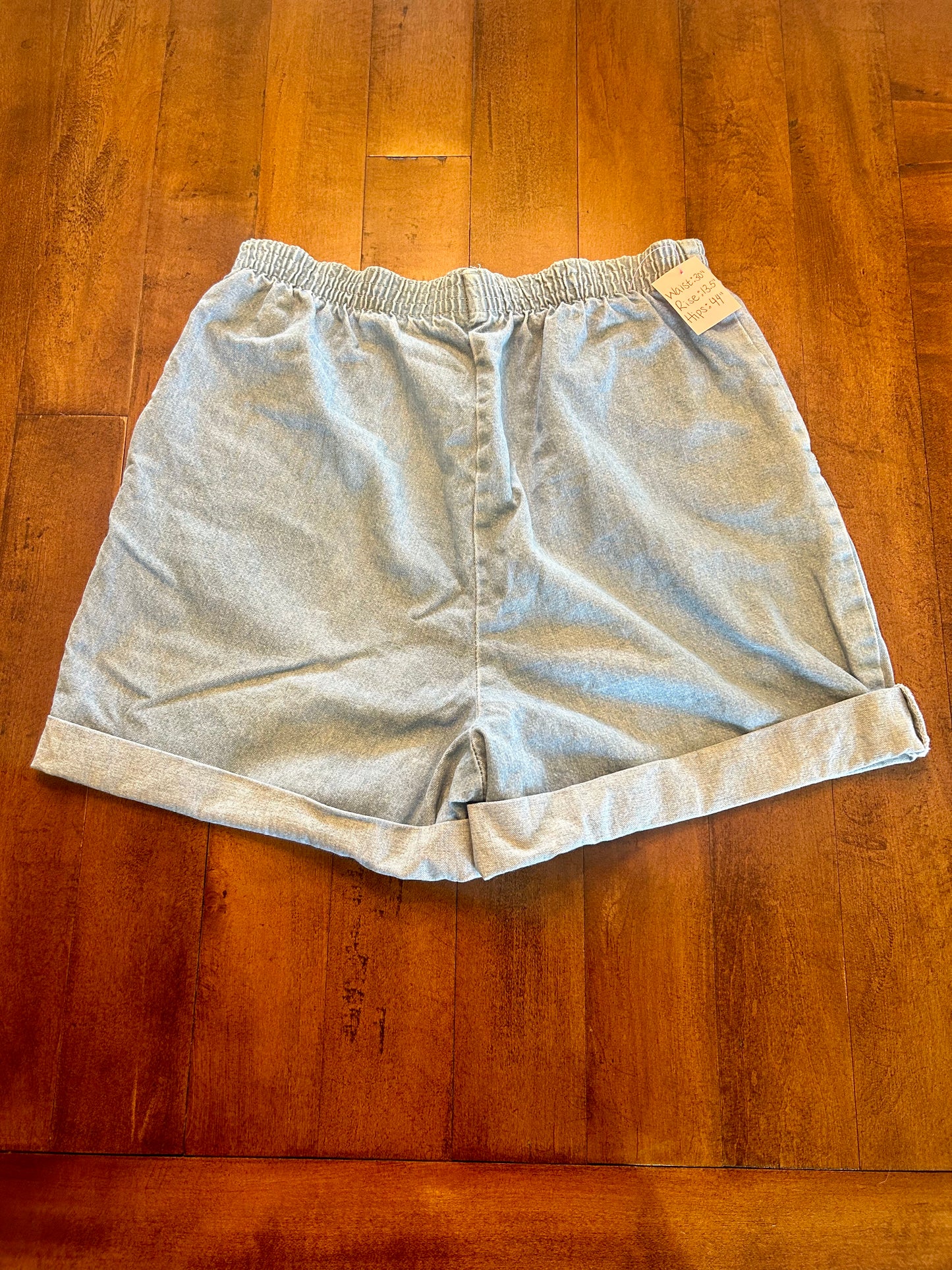 Vintage Chic Bareback Jean Shorts Size 30