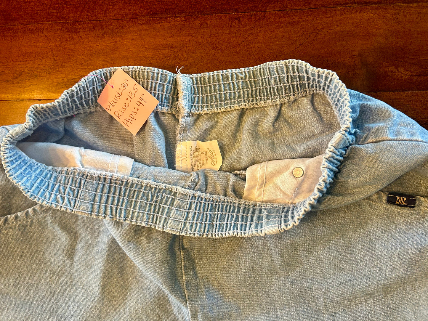 Vintage Chic Bareback Jean Shorts Size 30